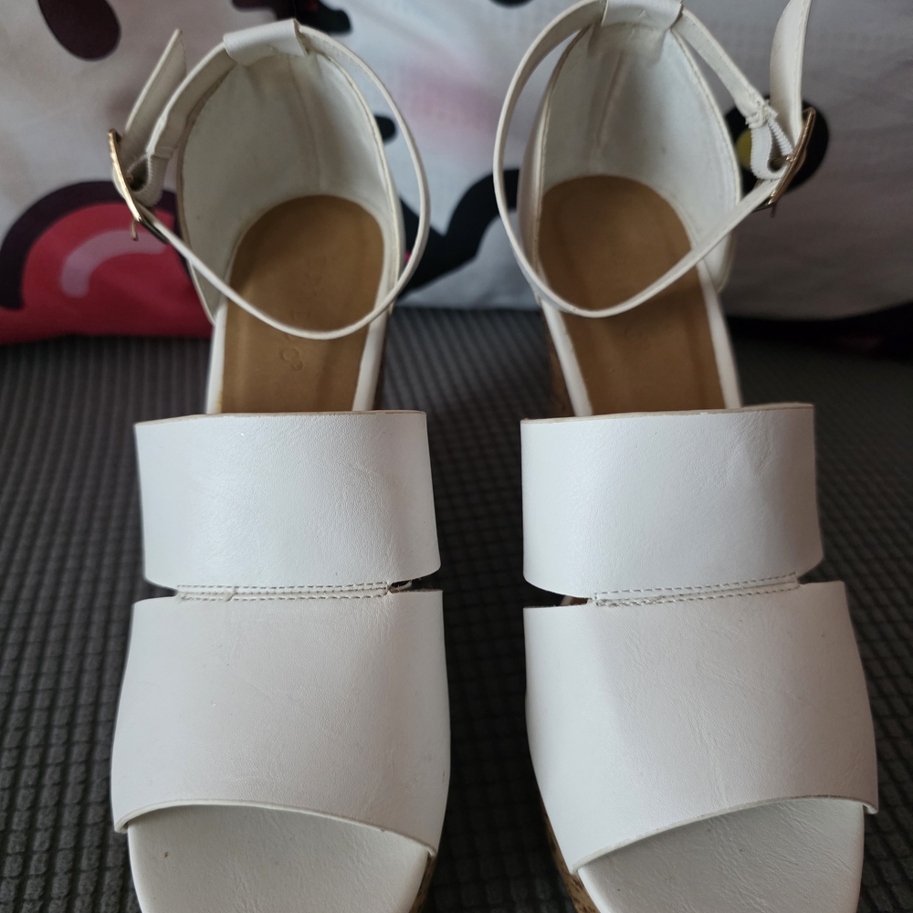 BAMBOO White Wedge Sandals
